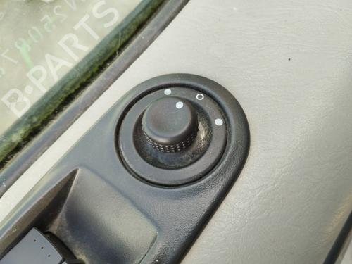 Used Mirror switch RENAULT TRAFIC II Bus (JL) 1.9 dCI 100 (JL0C, JL0K) (101 hp) 31994235