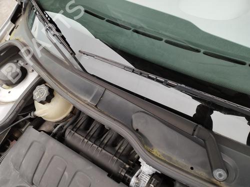 Used Front windshield wiper arm PEUGEOT 206 SW (2E/K) 1.4 16V (88 hp) 31836145