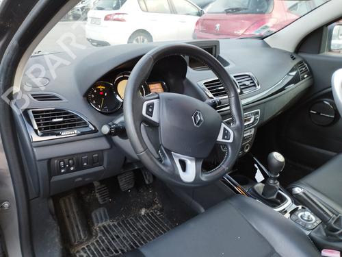 Tableau de bord RENAULT MEGANE III Coupe (DZ0/1_) 1.5 dCi (DZ09, DZ0D, DZ1F, DZ1G, DZ14, DZ29) (110 hp) 31950640