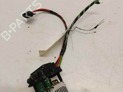 Used Heater resistor Heater resistor CITROËN C3 III (SX) 1.2 PureTech 82 (83 hp) 28002522 28002522