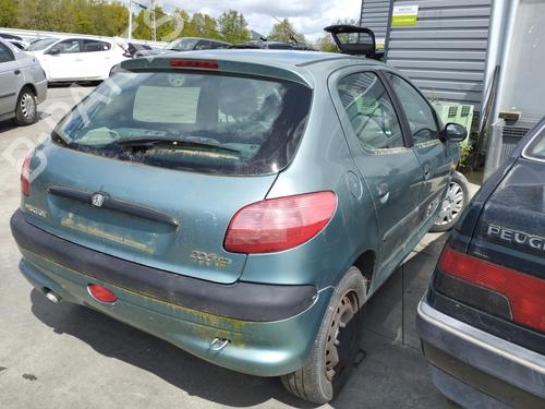 Used Rear fog light PEUGEOT 206 Hatchback (2A/C) 2.0 HDI 90 (90 hp) 27082776
