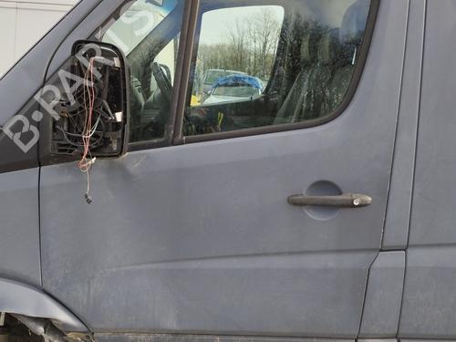 Used Front left lock VW CRAFTER 30-50 Van (2E_) 2.0 TDI (142 hp) 32233961