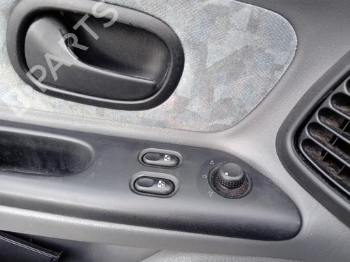 Used Left front window switch RENAULT LAGUNA I (B56_, 556_) 1.8 (B56Z) (94 hp) 27053444
