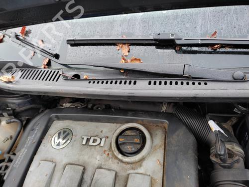 Used Front windshield wiper arm VW TOURAN (1T1, 1T2) 1.9 TDI (105 hp) 27057652