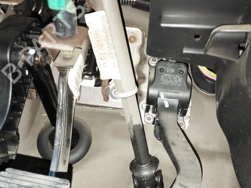 Used Steering column Steering column CITROËN C4 I (LC_) 1.6 HDi (90 hp) 30820433 30820433