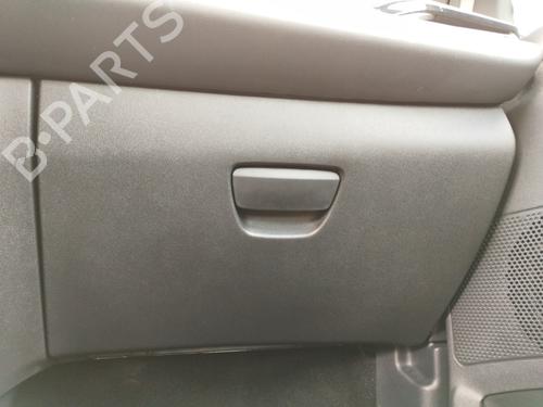 Hanskerom PEUGEOT 208 I (CA_, CC_) 1.2 VTI 82 (82 hp) 29176207