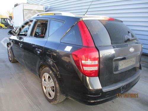 Left front fog light KIA CEE'D SW (ED) 1.6 CRDi 115 | BP27067039C30 - Image 4