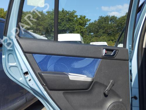 Venstre bak invendig håndtak HYUNDAI GETZ (TB) 1.5 CRDi (88 hp) 29550647
