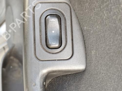 Used Right front window switch Right front window switch OPEL CORSA C (X01) 1.3 CDTI (F08, F68) (70 hp) 33544507 33544507