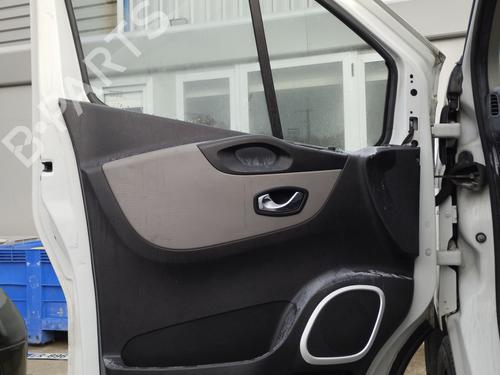front-left-quarter-glass-renault-trafic-iii-van-fg_-2014-31654737 main image