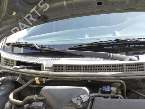 Used Front windshield wiper arm NISSAN MICRA III (K12) 1.2 16V (80 hp) 27053175