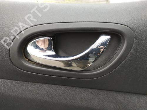 Used Front left interior door handle NISSAN NAVARA NP300 Pickup (D23, D23T) 2.3 dCi 4x4 (D231) (163 hp) 27049483