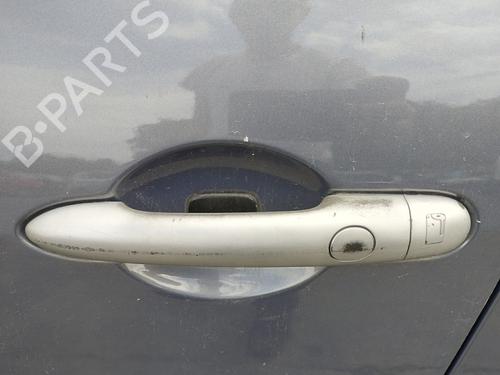 Used Front left exterior door handle RENAULT SCÉNIC II (JM0/1_) 1.9 dCi (JM14) (131 hp) 27566087