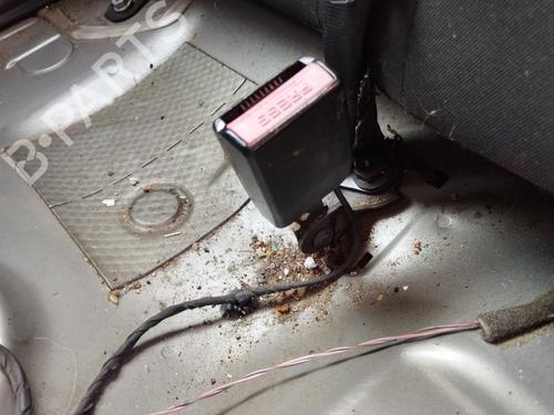 Used Seat buckle RENAULT MEGANE III Grandtour (KZ0/1) 1.5 dCi (KZ09, KZ0D, KZ1G, KZ29, KZ14, KZ1W, KZ10, KZ1F,... (110 hp) 27046580
