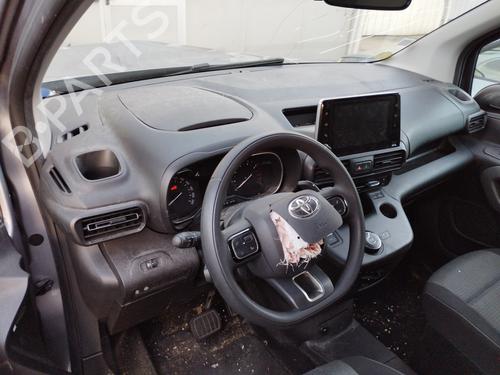 Used Dashboard TOYOTA PROACE CITY VERSO MPV (BKY_) 1.5 D-4D 130 (BKYM) (131 hp) 30206941