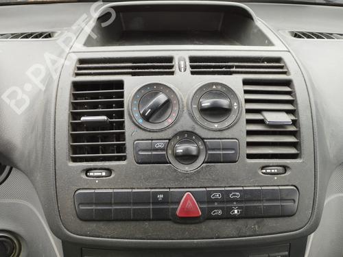 Used Climate control MERCEDES-BENZ VITO / MIXTO Van (W639) 109 CDI (639.601, 639.603, 639.605) (88 hp) 28128394