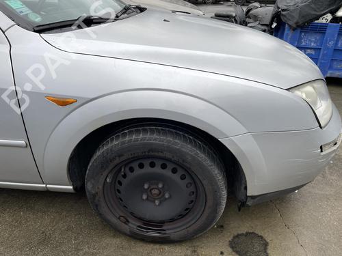 Used Right front fenders FORD MONDEO III Saloon (B4Y) 1.8 16V (110 hp) 27081535