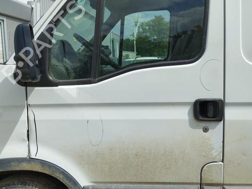 Used Left front door RENAULT MASTER II Van (FD) 2.5 D (80 hp) 27045006