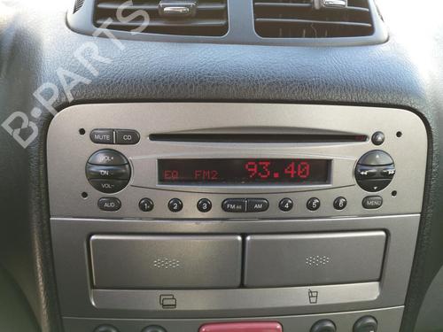 Used Radio ALFA ROMEO 147 (937_) 1.9 JTDM 8V (937.AXD1A, 937.AXU1A, 937.BXU1A) (120 hp) 27074246