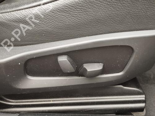 Used Right front seat Right front seat BMW 5 Touring (E61) 525 i (192 hp) 29550904 29550904