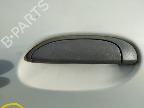 Maneta exterior trasera izquierda RENAULT CLIO II (BB_, CB_) 1.5 dCi (B/CB07) (65 hp) 30109794