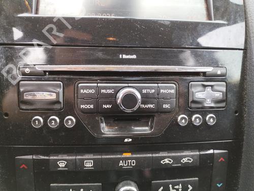 Used Radio Radio 37635709 37635709