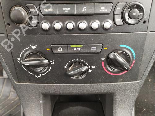 Used Climate control CITROËN C4 Coupe (LA_) 1.6 HDi (90 hp) 32234083