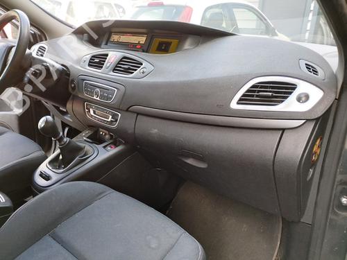 Used Dashboard Dashboard 37867279 37867279