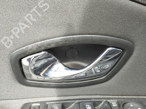 Venstre fortil invendig håndtag Venstre fortil invendig håndtag RENAULT MEGANE III Grandtour (KZ0/1) 1.5 dCi (KZ09, KZ0D, KZ1G, KZ29, KZ14, KZ1W, KZ10, KZ1F,... (110 hp) 37490414 37490414