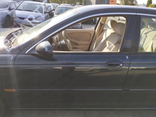 Used Left front door JAGUAR X-TYPE I (X400) 2.1 V6 (156 hp) 27054979