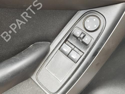 Pulsantiera anteriore sinistra Pulsantiera anteriore sinistra CITROËN C4 Picasso I MPV (UD_) 1.6 HDi (109 hp) 39891484 39891484
