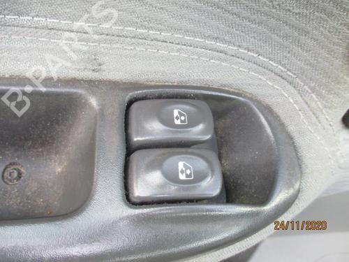 Left headlight RENAULT SCÉNIC I MPV (JA0/1_, FA0_) 1.6 (JA00, JA16, JA15, JA19, JA1V, JA2B, JA2C, JA0B,... | BP27085492C28 