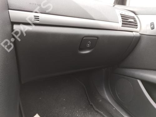Used Glove box PEUGEOT 407 (6D_) 1.6 HDi 110 (6D9HZC, 6D9HYC) (109 hp) 27059266