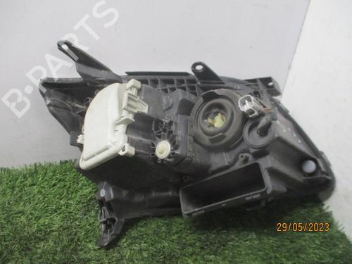 Used Left headlight TOYOTA AVENSIS (_T25_) 2.0 D-4D (CDT250_, CDT250R) (116 hp) 27075939