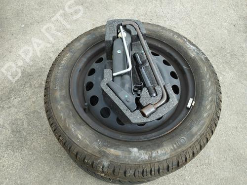 Reservehjul kit Reservehjul kit PEUGEOT 107 (PM_, PN_) 1.0 (68 hp) 35938784 35938784