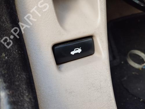 BP32120159I30 main image