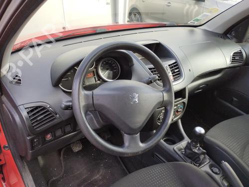 Used Dashboard PEUGEOT 206+ (2L_, 2M_) 1.4 HDi eco 70 (68 hp) 30792809
