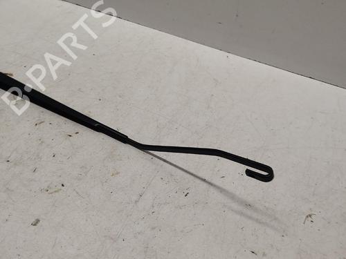 Used Front windshield wiper arm Front windshield wiper arm 39630662 39630662