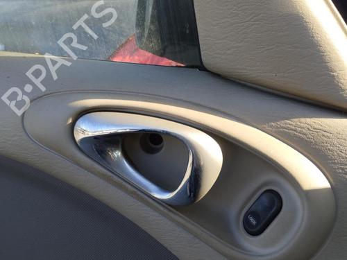 Venstre foran invendig håndtak CHRYSLER PT CRUISER (PT_) 2.2 CRD (121 hp) 27059373