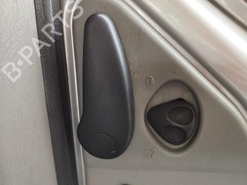 Used Rear right interior door handle OPEL VIVARO A Van (X83) 1.9 DTI (F7) (101 hp) 28414716