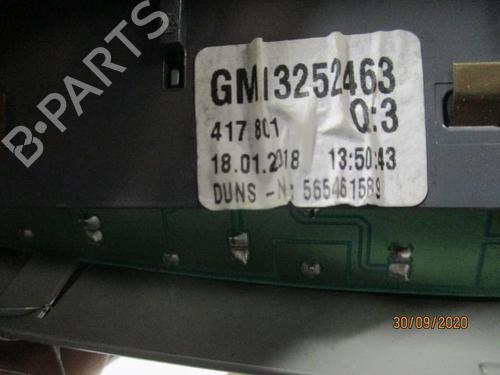 Used Third brake light Third brake light OPEL ZAFIRA / ZAFIRA FAMILY B (A05) 1.9 CDTI (M75) (120 hp) 27085577 27085577