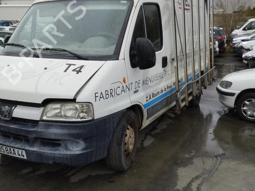 Used Front left exterior door handle PEUGEOT BOXER Van (244) 2.2 HDi (101 hp) 27066029