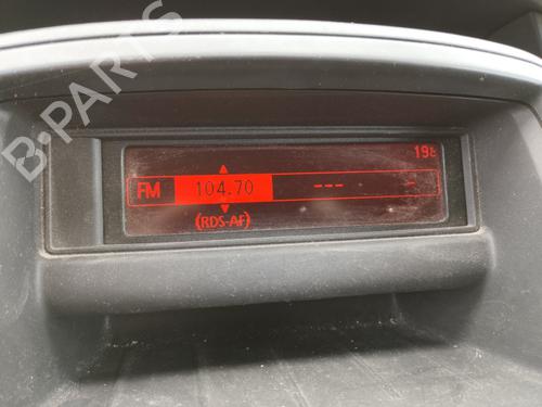 display-renault-trafic-ii-van-fl-2001-33635140 main image