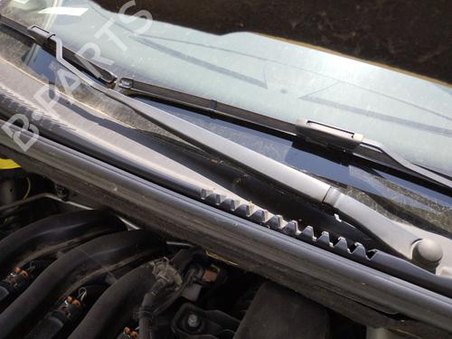 Used Front windshield wiper arm CITROËN DS3 (SA_) 1.2 VTi 82 (82 hp) 27093430