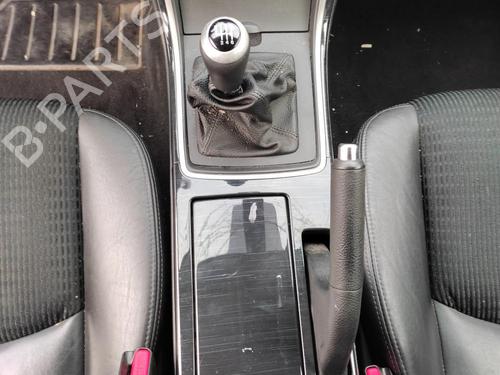 Used Middle console Middle console MAZDA 6 Hatchback (GH) 2.2 MZR-CD (GH10) (125 hp) 27052472 27052472