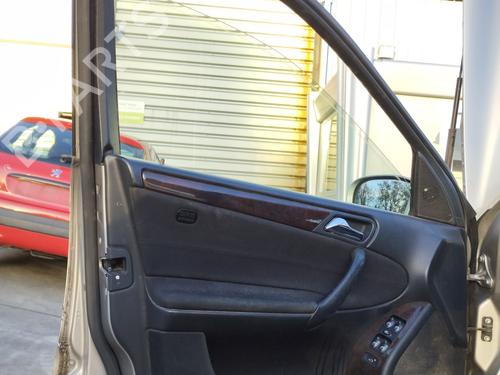 Used Left front door Left front door MERCEDES-BENZ C-CLASS (W203) C 220 CDI (203.008) (150 hp) 30792852 30792852