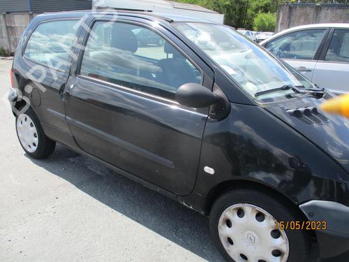 Brugte RENAULT TWINGO I Hatchback Van (S06_) 1.2 (S066, S068) 2899310