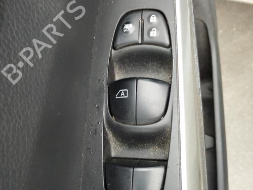 Used Mirror switch NISSAN NAVARA NP300 Pickup (D23, D23T) 2.3 dCi 4x4 (D231) (163 hp) 27049500