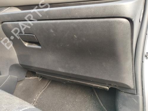 Vano posta oggetti TOYOTA YARIS (_P13_) 1.0 (KSP130_, KSP130) (69 hp) 31216434