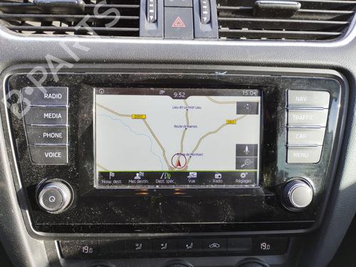 Used Display monitor Display monitor SKODA OCTAVIA III Combi (5E5, 5E6) 2.0 TDI (150 hp) 30174889 30174889